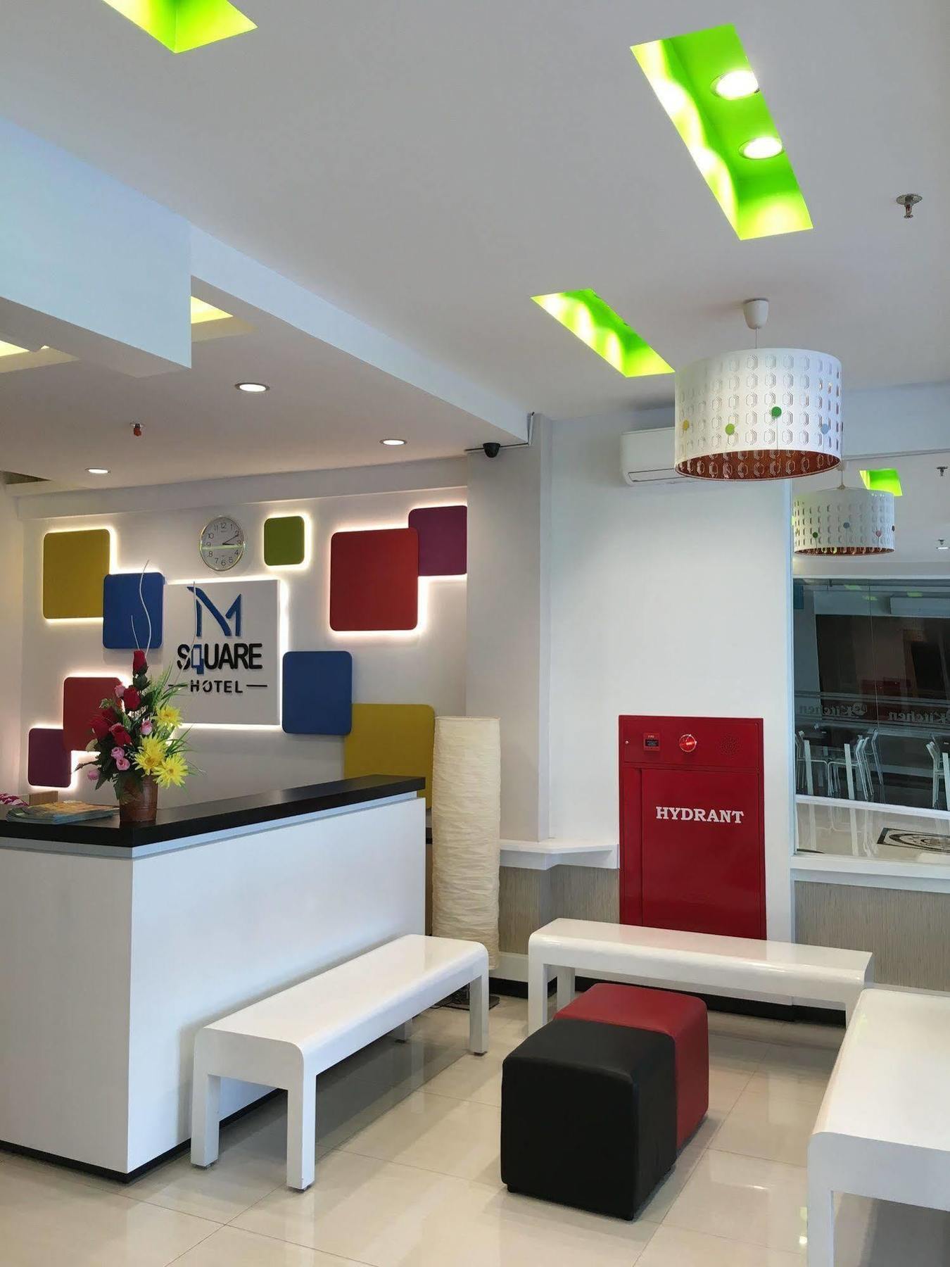 Hotel Msquare Palembang Exterior foto
